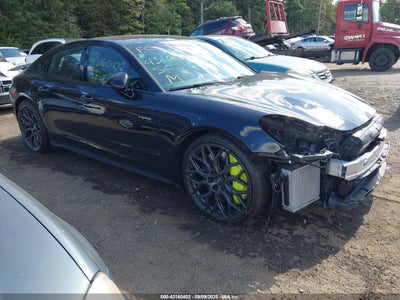 PORSCHE PANAMERA E-HYBRID 2019