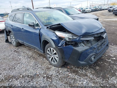 SUBARU OUTBACK 2025