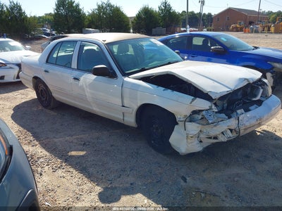 FORD CROWN VICTORIA 2004