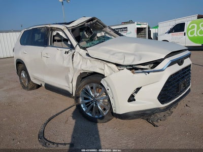 TOYOTA GRAND HIGHLANDER 2024