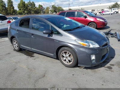 TOYOTA PRIUS 2010