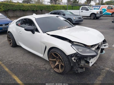 TOYOTA GR86 2023