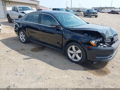 VOLKSWAGEN PASSAT 2013
