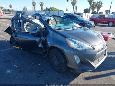 TOYOTA PRIUS C 2016