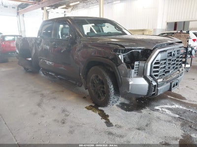 TOYOTA TUNDRA 2025
