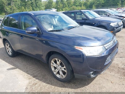 MITSUBISHI OUTLANDER 2014