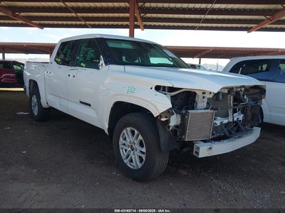 TOYOTA TUNDRA 2024