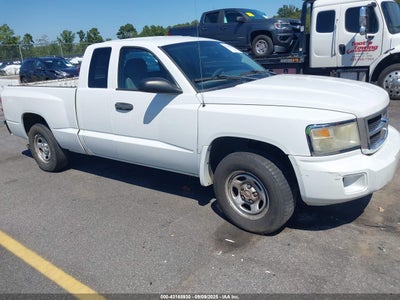 RAM DAKOTA 2011