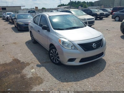 NISSAN VERSA 2014