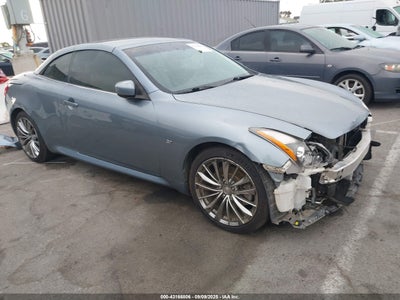 INFINITI Q60 2015