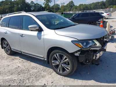 NISSAN PATHFINDER 2019