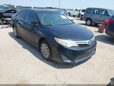 TOYOTA CAMRY 2012
