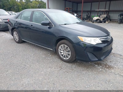 TOYOTA CAMRY 2013