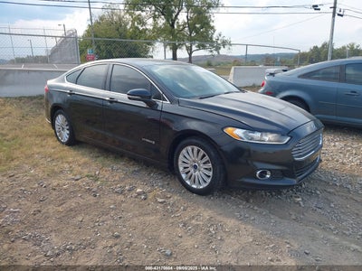 FORD FUSION HYBRID 2015