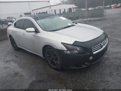 NISSAN MAXIMA 2010
