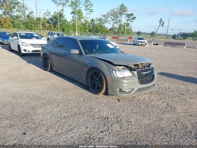 CHRYSLER 300 2018