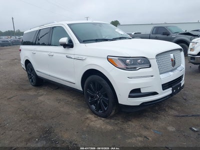 LINCOLN NAVIGATOR 2023