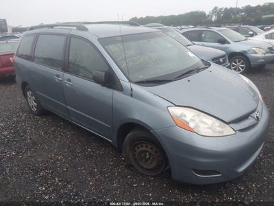 TOYOTA SIENNA 2008