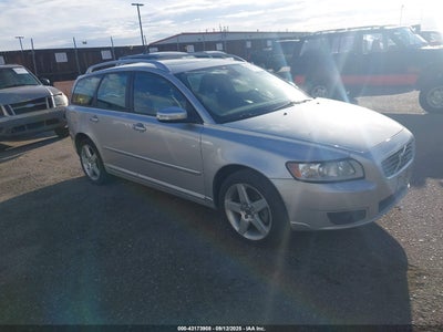 VOLVO V50 2010