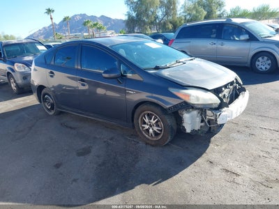 TOYOTA PRIUS 2011