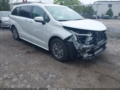 TOYOTA SIENNA 2024