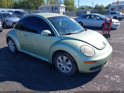 VOLKSWAGEN NEW BEETLE 2008