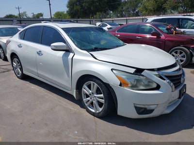 NISSAN ALTIMA 2015