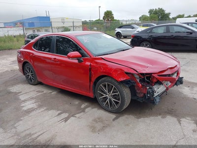 TOYOTA CAMRY 2021
