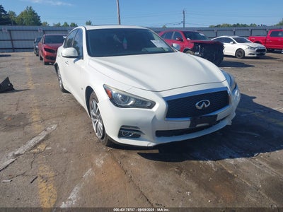 INFINITI Q50 2015