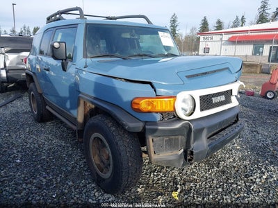 TOYOTA FJ CRUISER 2014