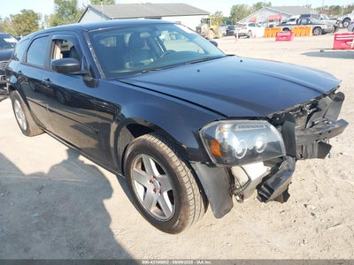 DODGE MAGNUM 2005