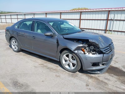 VOLKSWAGEN PASSAT 2012