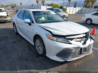 TOYOTA CAMRY HYBRID 2018