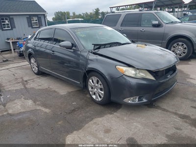 TOYOTA AVALON 2011