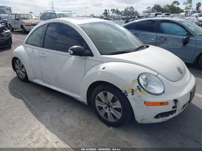 VOLKSWAGEN NEW BEETLE 2009