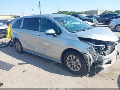 TOYOTA SIENNA 2021