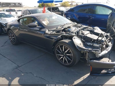 ASTON MARTIN DB11 2019