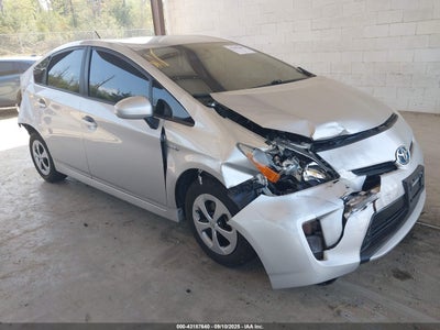 TOYOTA PRIUS 2013