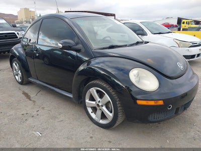 VOLKSWAGEN NEW BEETLE 2008