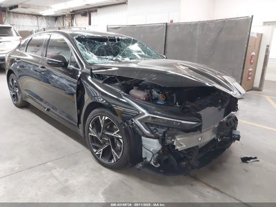 KIA K5 2025