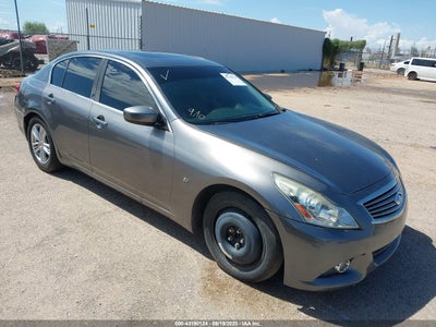 INFINITI Q40 2015