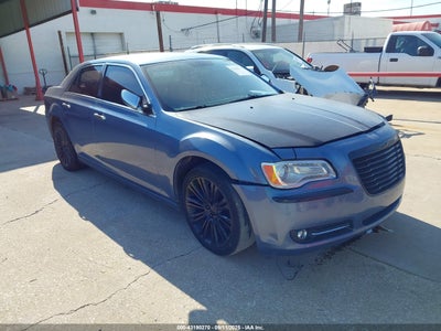 CHRYSLER 300 2011