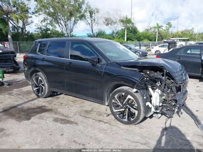 MITSUBISHI OUTLANDER 2023
