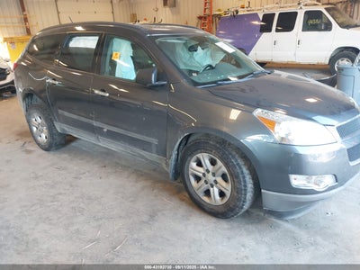 CHEVROLET TRAVERSE 2012