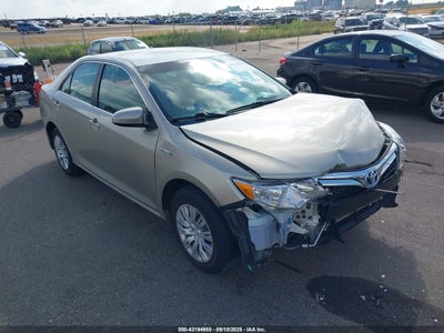 TOYOTA CAMRY HYBRID 2013