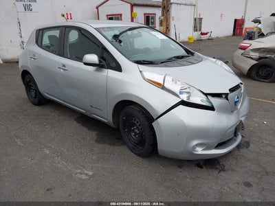 NISSAN LEAF 2013