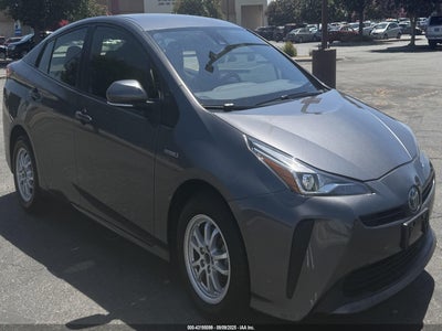 TOYOTA PRIUS 2022