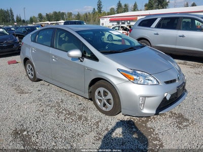 TOYOTA PRIUS 2012