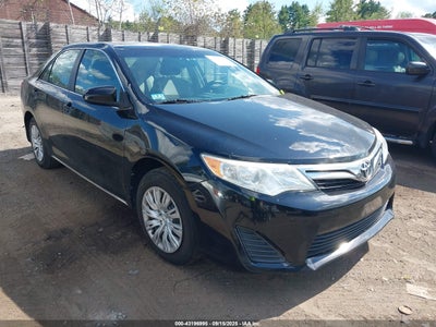 TOYOTA CAMRY 2014