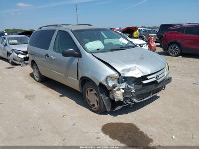 TOYOTA SIENNA 2002